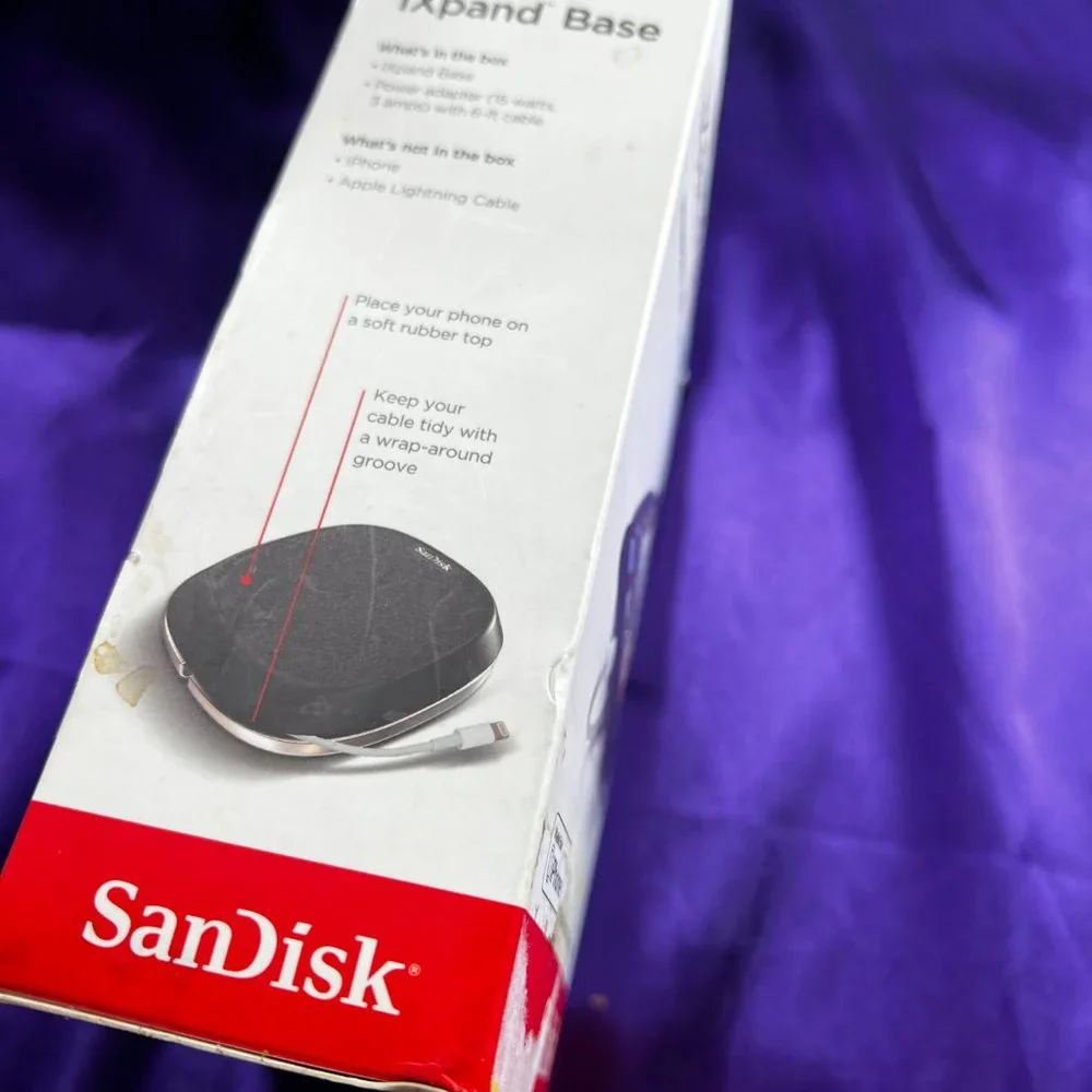 📌SanDisk Expand Base 32gb Charge Automatic Phone Backup Base for iPhone